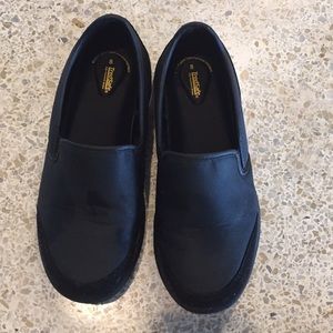 Black non slip shoes